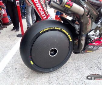 ドゥカティ、蓋ホイール:2017 SBK ミザノ copricerchio-in-carbonio