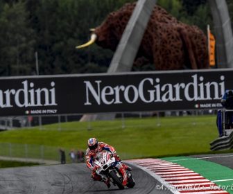 ペトルッチ『挽回できると思ったらダッシュボードに…』2017オーストリアGP motoGP-Austria-gara-petrucci-2017