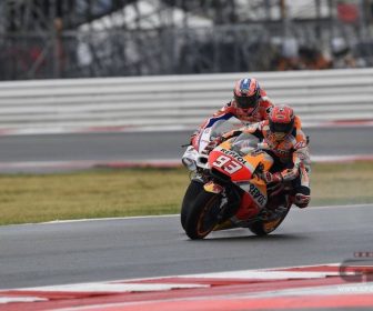 ウェット&カーボンディスク初勝利、マルケス常識やぶり:2017ミザノGP marquez-misano