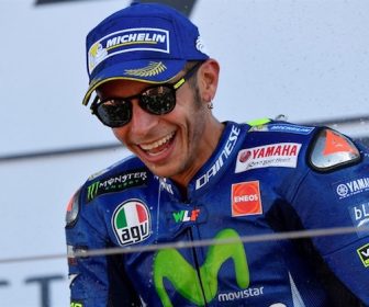 ロッシ:ミザノテスト映像 rossi-silverstone (1)