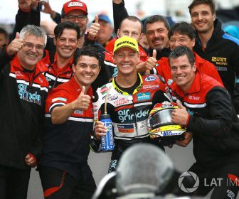 失格ドミニク・エガーター、ミザノ優勝 moto2-misano-2017-race-winner-dominique-aegerter-kiefer-racing