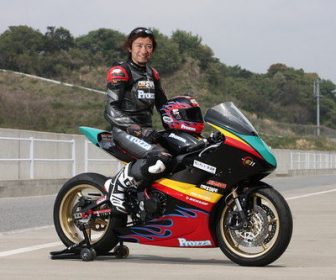 訃報:松下ヨシナリ、マン島TTレースで転倒事故 infullgear-matsushita