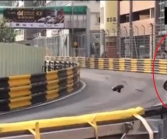 マカオGP、ライダー死亡事故【映像あり】 motomacauok-k0pF--896x504@Gazzetta-Web