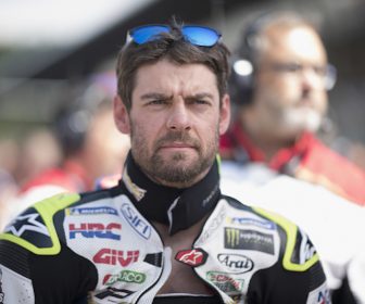 怒クラッチロー『レースディレクションなんて、クビにすべき!!』2018 SPIELBERG, AUSTRIA - AUGUST 12: Cal Crutchlow of Great Britain and LCR Honda prepares to start on the grid during the MotoGP race during the MotoGp of Austria - Race at Red Bull Ring on August 12, 2018 in Spielberg, Austria. (Photo by Mirco Lazzari gp/Getty Images)