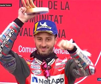 ドヴィ優勝『レース再開前にマシンを改良した』2018バレンシアGP 2018-valencia-dovizioso-podio-p1-2