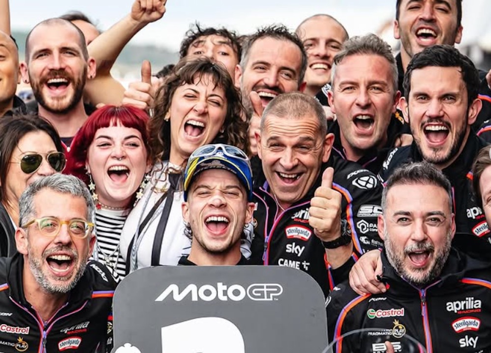 ベッツェッキ『2004年ロッシのキスを真似たわけではない…』