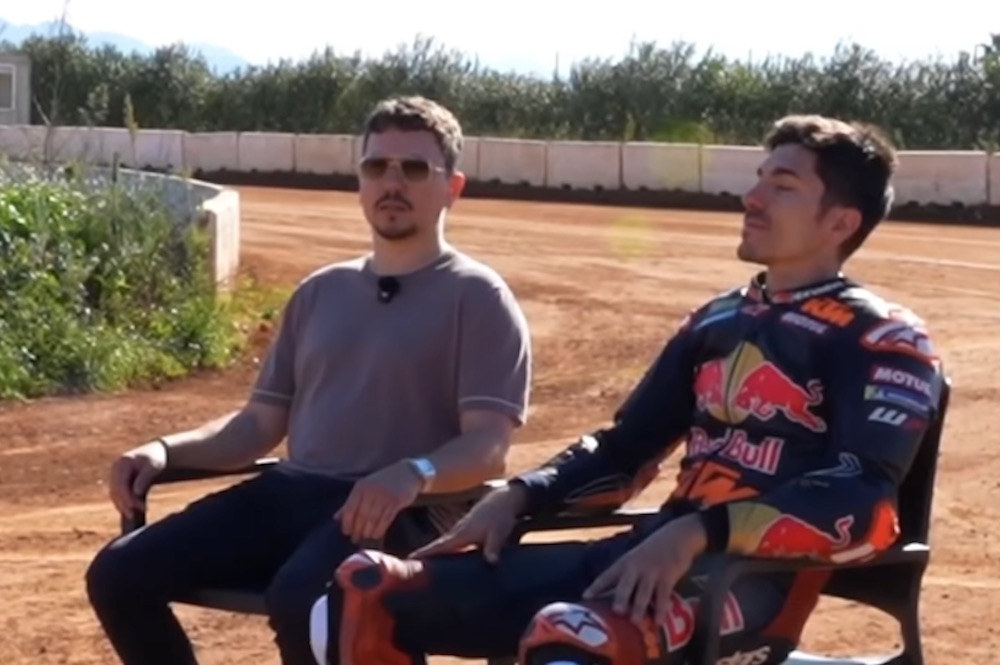 ビニャーレス『ロレンソコーチはどの辺りで役に立ってくれそう？』