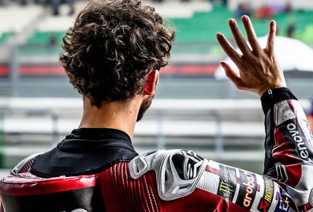 アプリリアLOVEコール『バニャイアよ、また強い走りが見れて嬉しいよ』