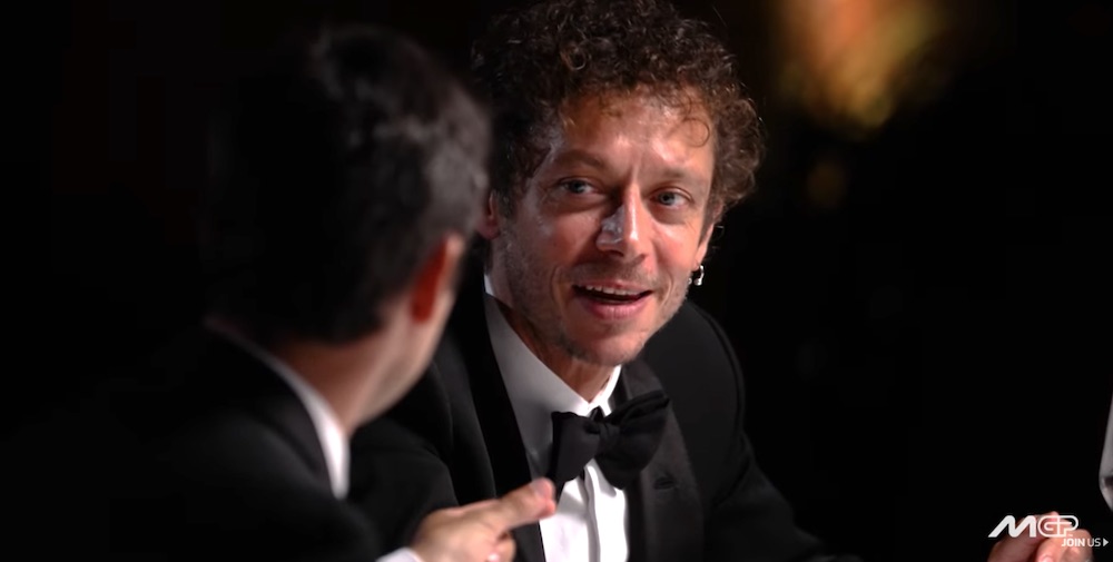 ロッシにペドロサが質問『いつ、またモトGP機に乗るの？』